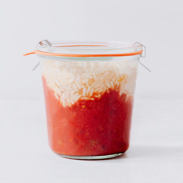 Gefüllte Paprika mit Tomatensauce